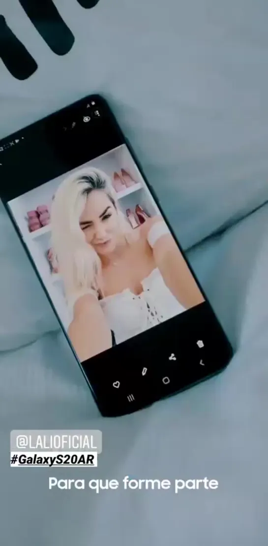 Lali para Samsung Argentina