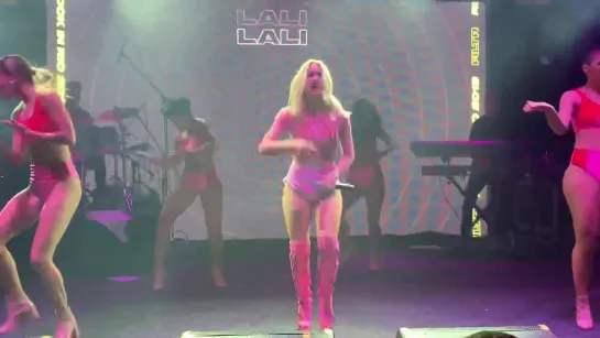 Lali - Caliente ft. Pabllo Vittar (Rock in Rio 2019)