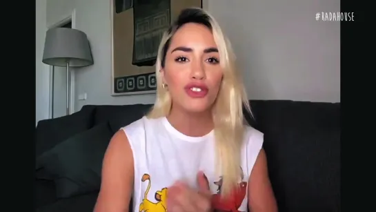 LALI ESPÓSITO “Yo soy Rambo. Terminator por momentos“