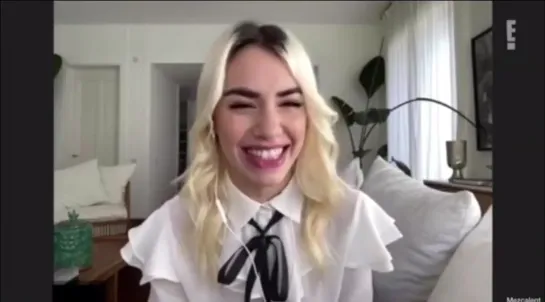 Lali para E Online