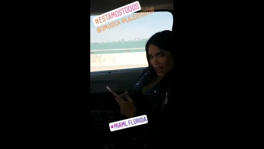 Lali en Miami con su equipo