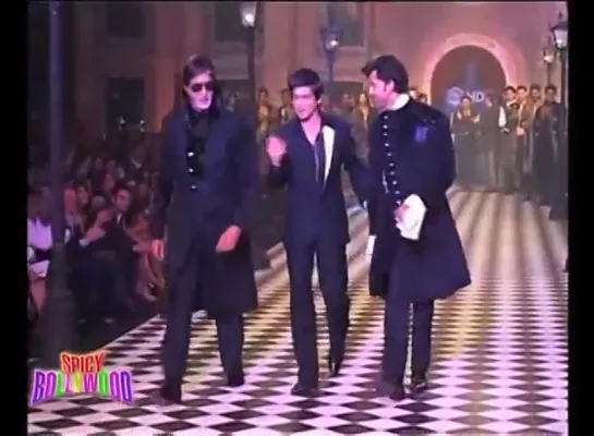 Shahrukh Khan-Amitabh Bachchan-Hrithik Roshan At Karan Johars Fashion Show