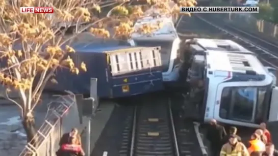 В Турции перевернулся вагон метро (8.01.2016)