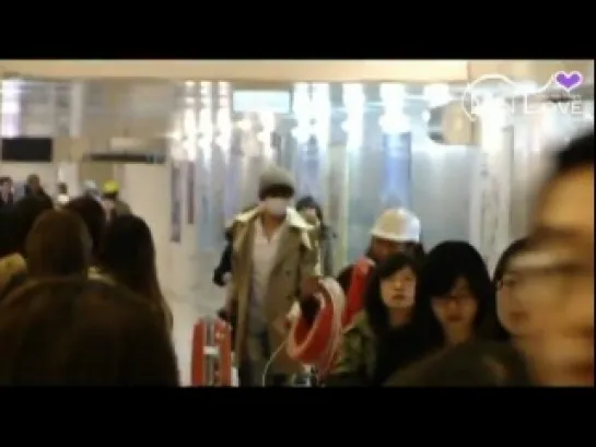 Park Jung Min - Arrival at Taoyuan Int'l. Airport, Taiwan [14.02.12]