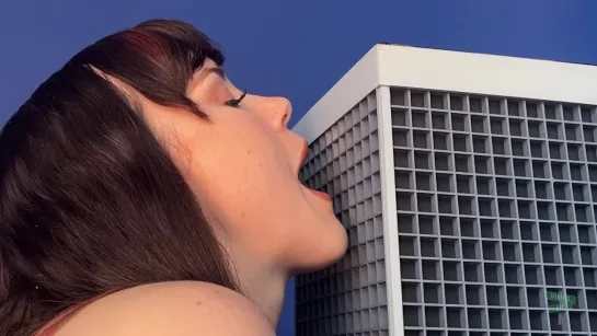 Giantess Ave-The biggest model in the world