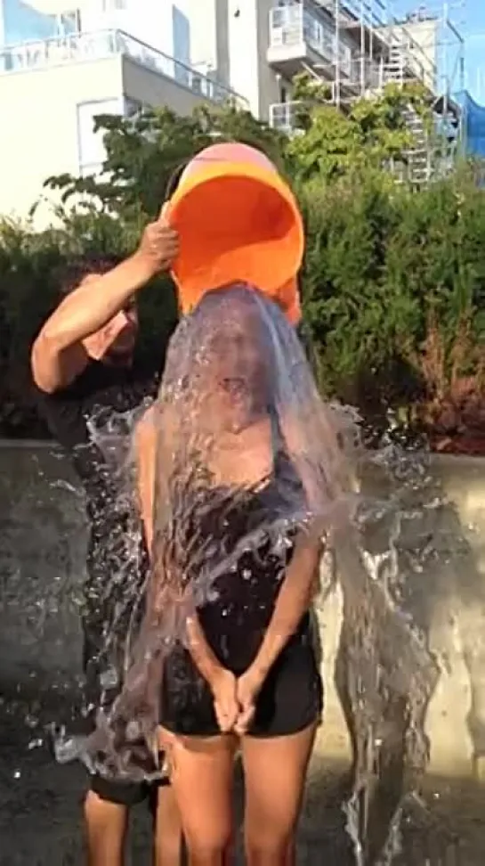 Crystal Lowe / Кристал Лоу — ALS Ice Bucket Challenge