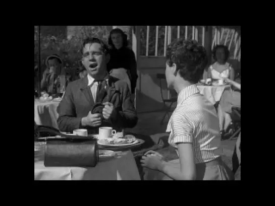 Мистер Питкин Неприятности в лавке / Trouble in Store (1953)