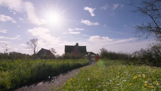 Extraordinary Escapes with Sandi Toksvig S01E01 - Alison Steadman