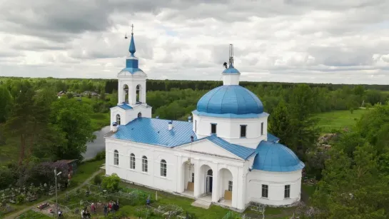 Церковь Успения Пресвятой Богородицы - установка купольного креста (03 июня 2022)