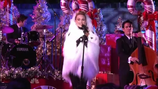 Kylie Minogue - Santa Baby (Live @ Christmas In Rockefeller Center 2010)