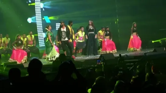 Fusion 2015 Houston (Final Act) _ Akshay Kumar, Madhuri Dixit, Sonakshi Sinha, Chitrangada Singh