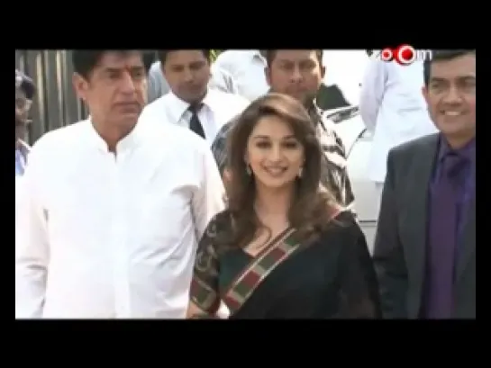 Madhuri Dixit gives a tough time to the event organisers