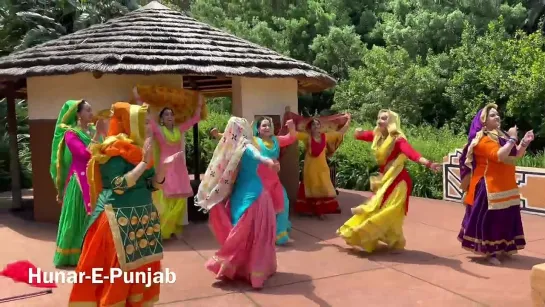 Giddha Boliyan - Punjabi Folk Dance - Ladies Sangeet Wedding Dance