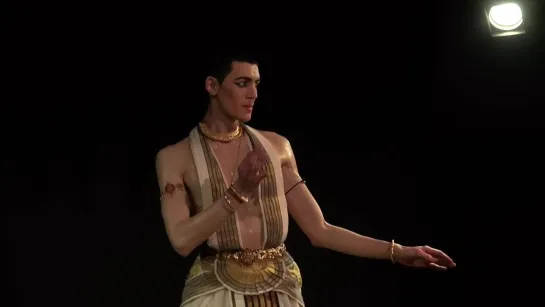 Mohiniyattam, Thomas Vo Van Tao (todi varnam, Dhanisamajendra)