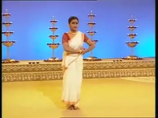 Learning Mohiniattam Part - 1