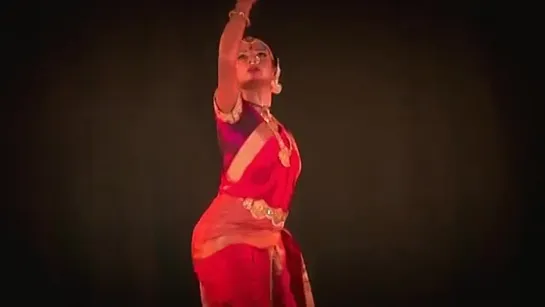 Kuchipudi Tharangam-  Sandhya Raju performs Durga Tarangam