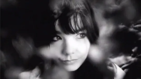 Björk - Isobel (HD 720p) - Bjork