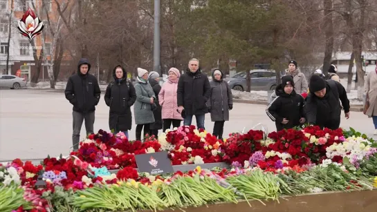 Александр Моор возложил цветы к мемориалу памяти на Цветном бульваре