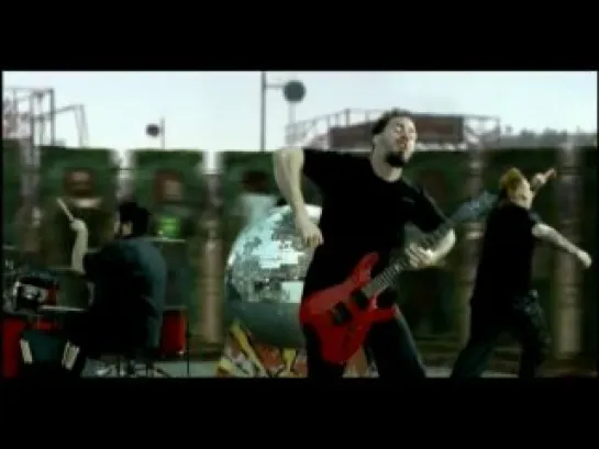 Papa Roach - She Loves Me Not [HD]