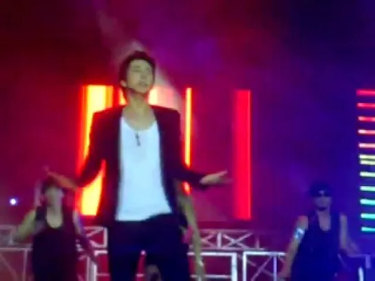 Kim Hyung Jun performance - U R Man