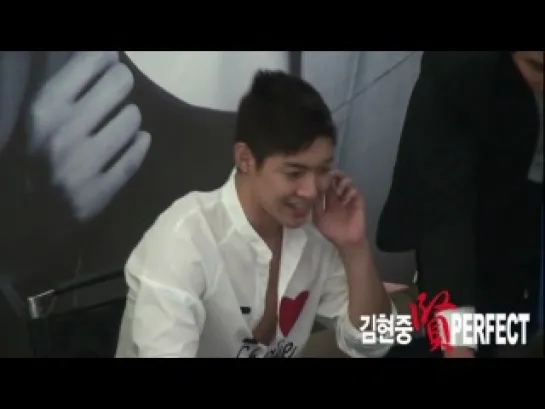 Hyun Joong @ ‘Break Down’ album fansign event [19.06.11]