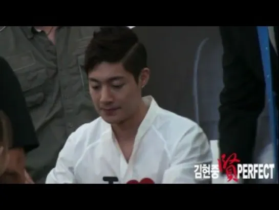 Kim Hyun Joong @ ‘Break Down’ album fansign event [19.06.11]