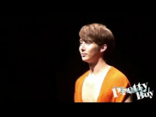 Kim Hyung Jun @ SFW S/S Song Zio Fashion Show [21.10.11]