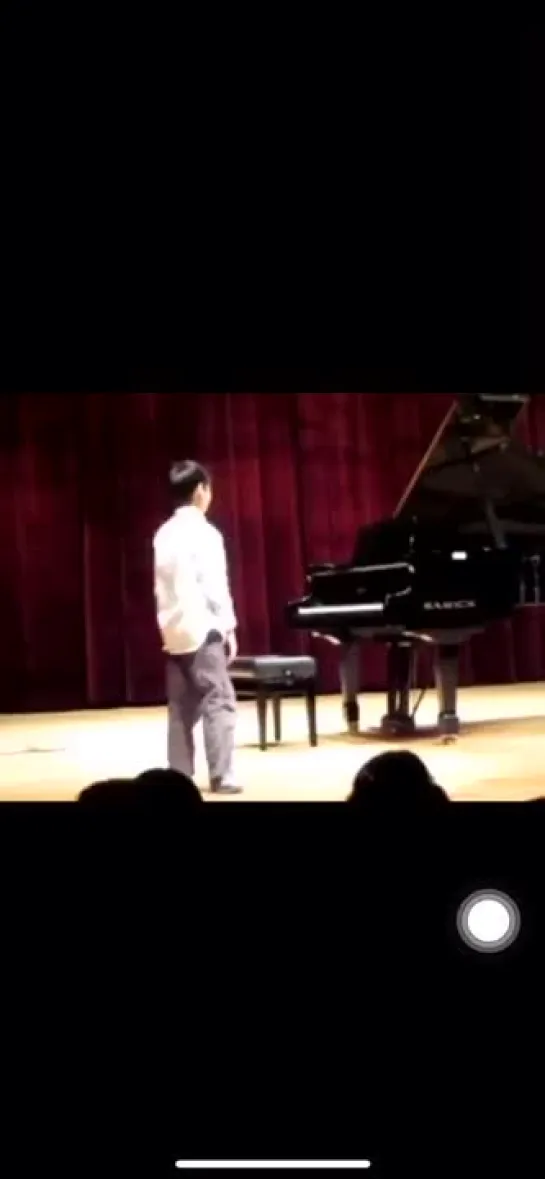 [PRE-DEBUT] Kai plays piano