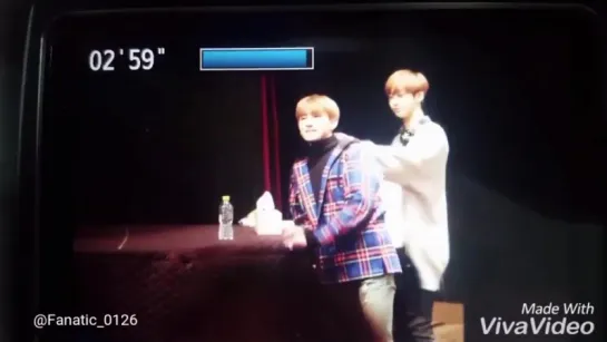 Hyungwon dragged Changkyun with him backstage 😂🐢😑🐺