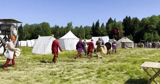 {ДНЕВНИК ЕВРЕЯ} Еда Средневековья! Свинина в Эле и фаршированный дракон!