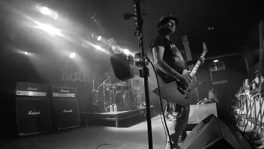 PHIL CAMPBELL AND THE BASTARD SONS - Bite My Tongue (OFFICIAL LIVE VIDEO)