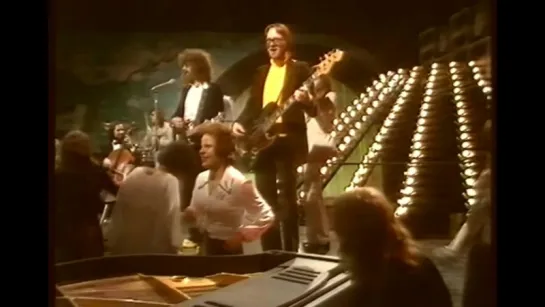 Electric Light Orchestra - Showdown (1973) ELO  Jeff Lynne.720 mp4