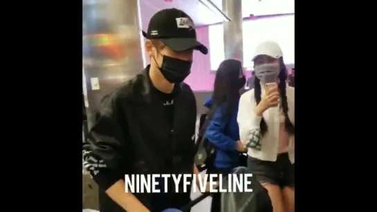 [fancam] 181003 Airport LAX