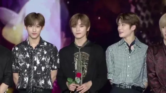 180802 NCT 127 @ Korea Music Festival 2018 Flower Carpet