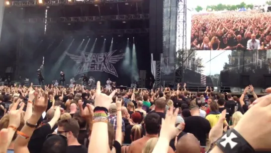 [Fancam] BABYMETAL - Megitsune Jump [Live @ Rock in Vienna 2016.06.03]