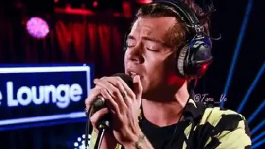 Harry Styles -- Wild Thoughts (Rihanna Cover) (Live @ BBC Radio 1 Live Lounge)