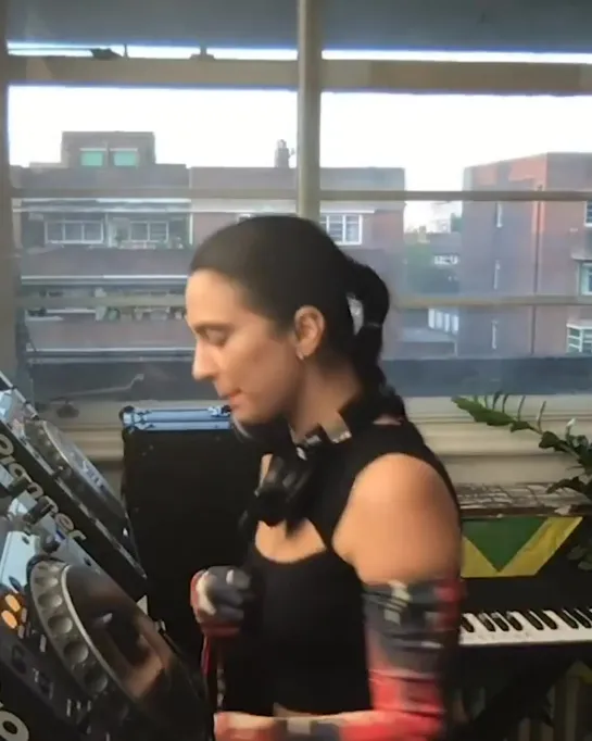 Nadine Artois | Boiler Room: Streaming From Isolation with Pxssy Palace x BBZ