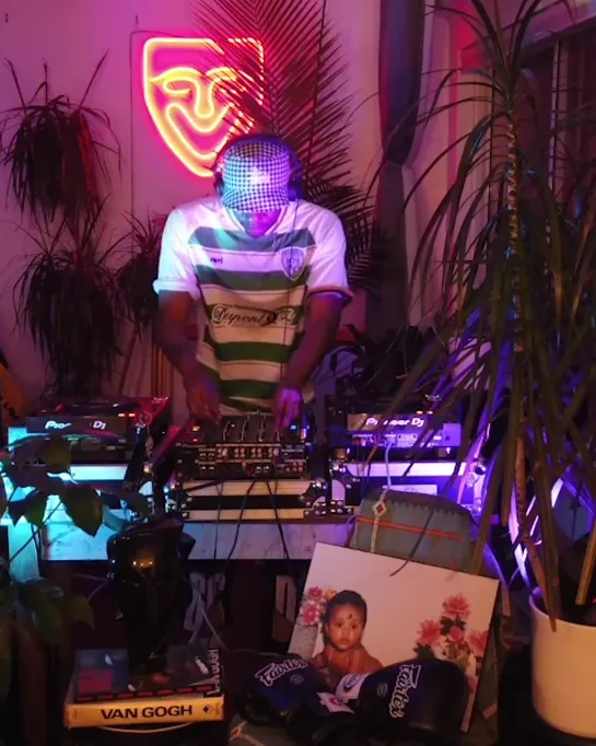 Bonbon Kojak | Boiler Room: Streaming From Isolation with Moonshine