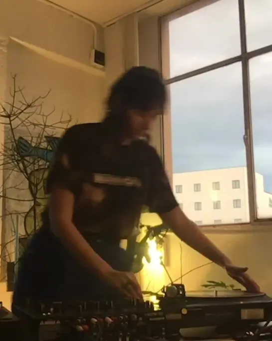 ISAbella | Boiler Room: Streaming From Isolation with MARICAS