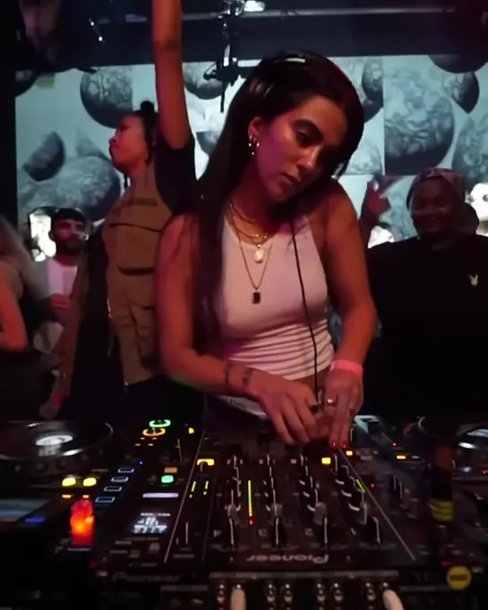 Nadine Artois | Boiler Room London