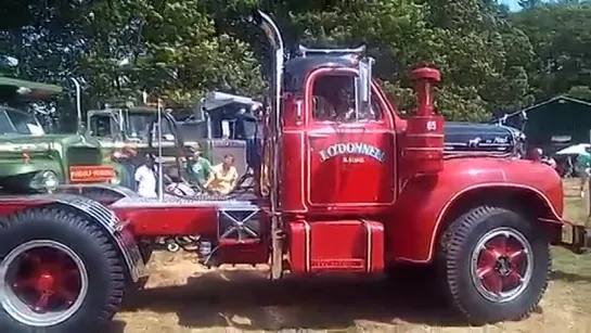 1965 Mack B61