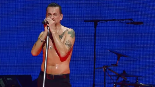 Depeche Mode - Personal Jesus Live In Berlin (2014)