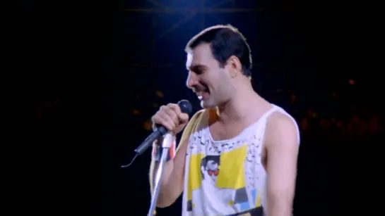 Queen - Love of My Life Live in Budapest 1986