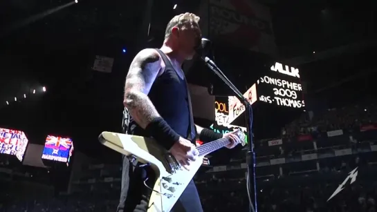 Metallica - Spit Out the Bone (Debut) (Live - London, England - 2017)