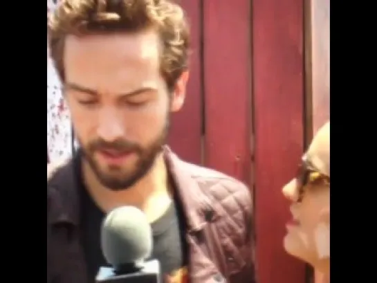 Asking the tough questions to Tom Mison @sleepyhollowfox event @sandiegocomiccon part 1