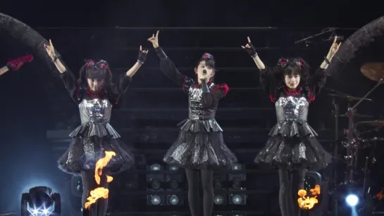 14. BABYMETAL - Ijime, Dame, Zettai (Live at Wembley Arena 2016)