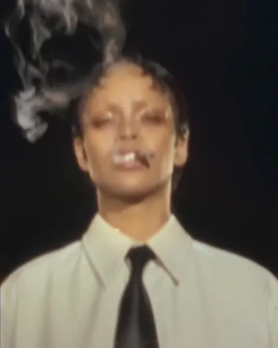 Rihanna 🚬 Interview magazine