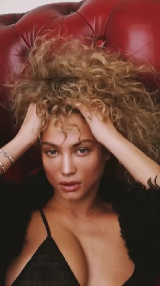 Rose Bertram Numéro Netherlands