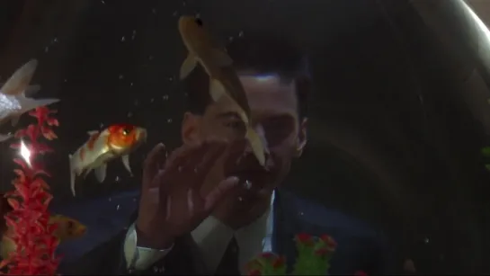 Keanu Reeves 👋🐟🐠 Johnny Mnemonic