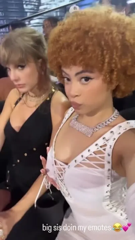 Ice Spice 🤳 Taylor Swift MTV VMA 2023